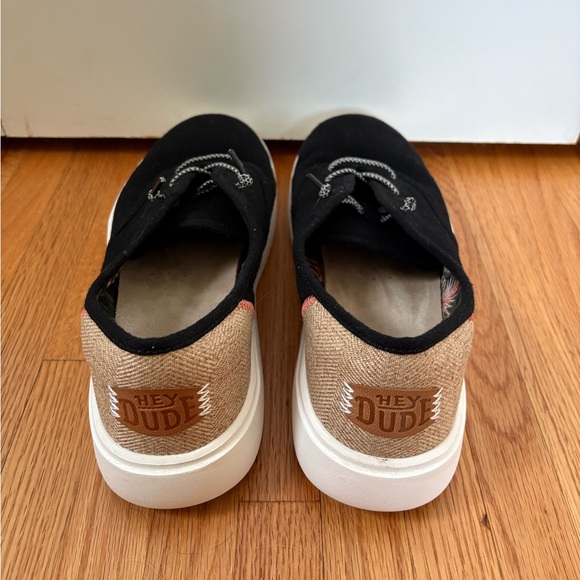 Heydude slip on sneakers - Picture 3 of 4